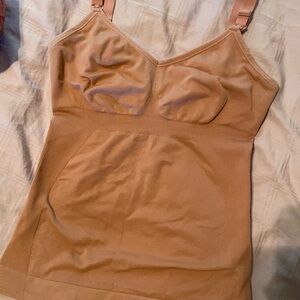 Knix Blissfit peach coloured nursing tank